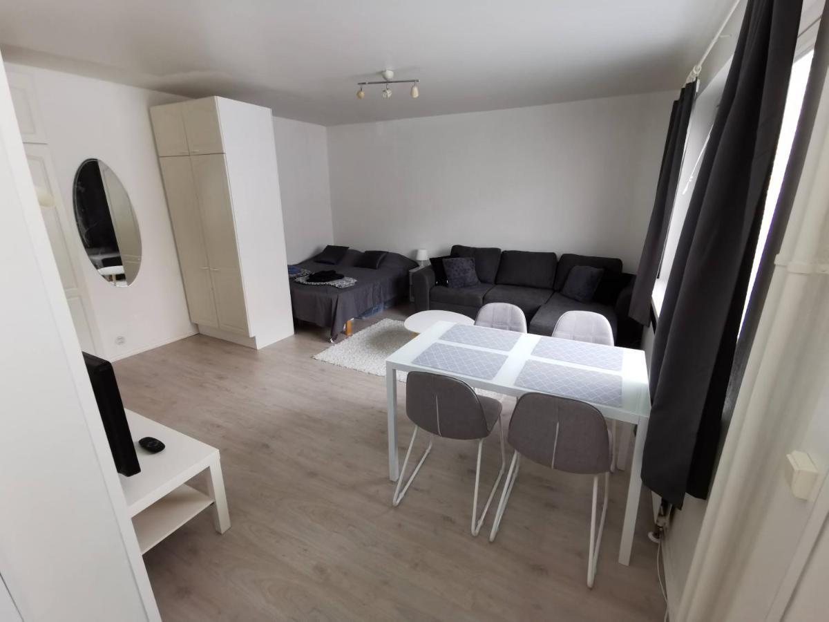 Cozy Apartment In The Center Рованиеми Экстерьер фото